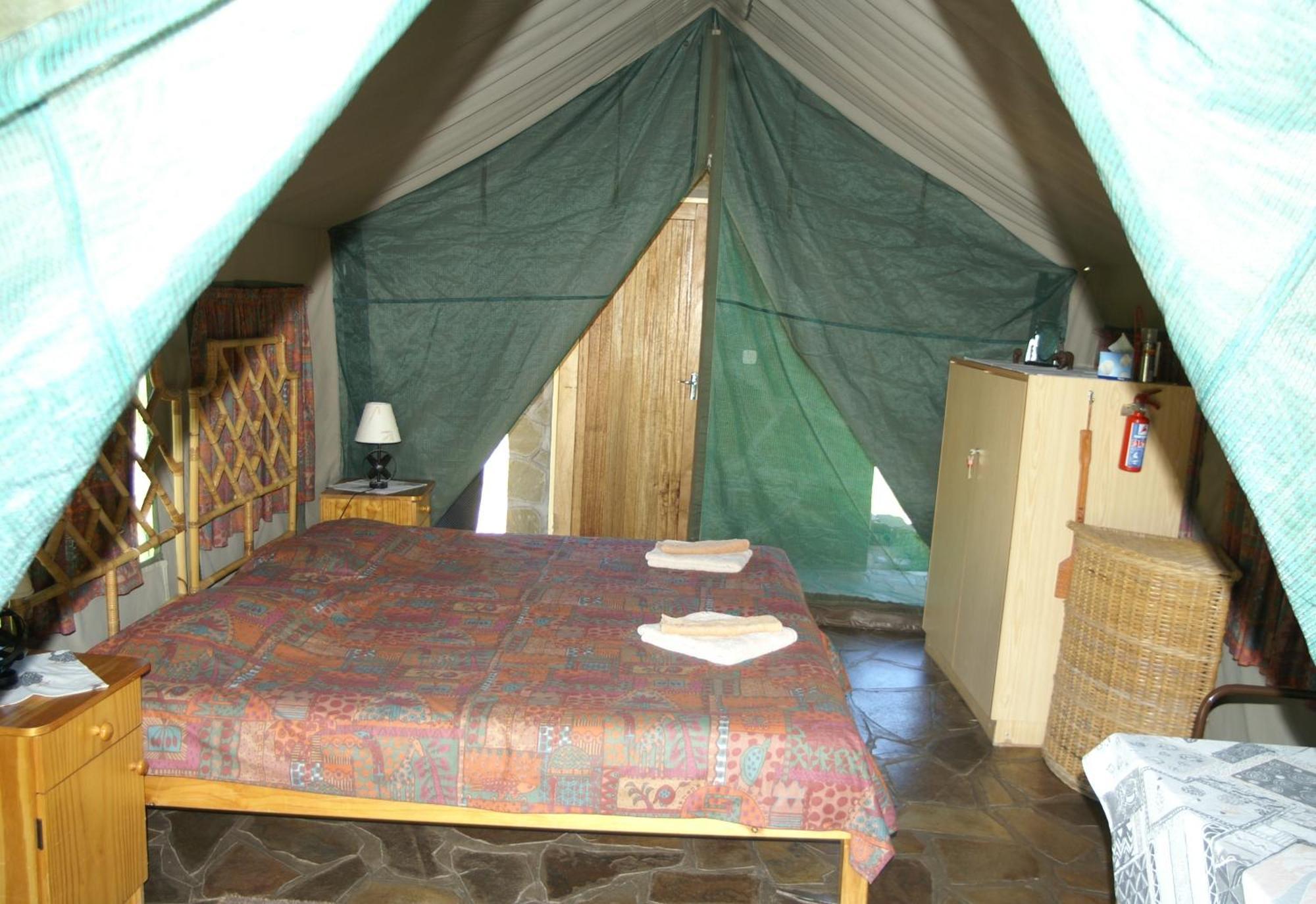 Etusis Lodge Usakos Extérieur photo